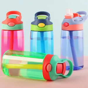 Bouteille d'eau en plastique étanche pour enfants avec paille